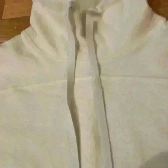 Neiwai Active long sleeve cowl neck sweater with drawstring size 2 - Picture 2 of 7